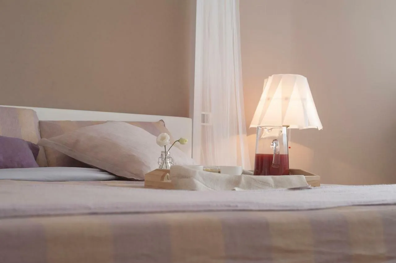 Dimore Romano Lecce Couette-café